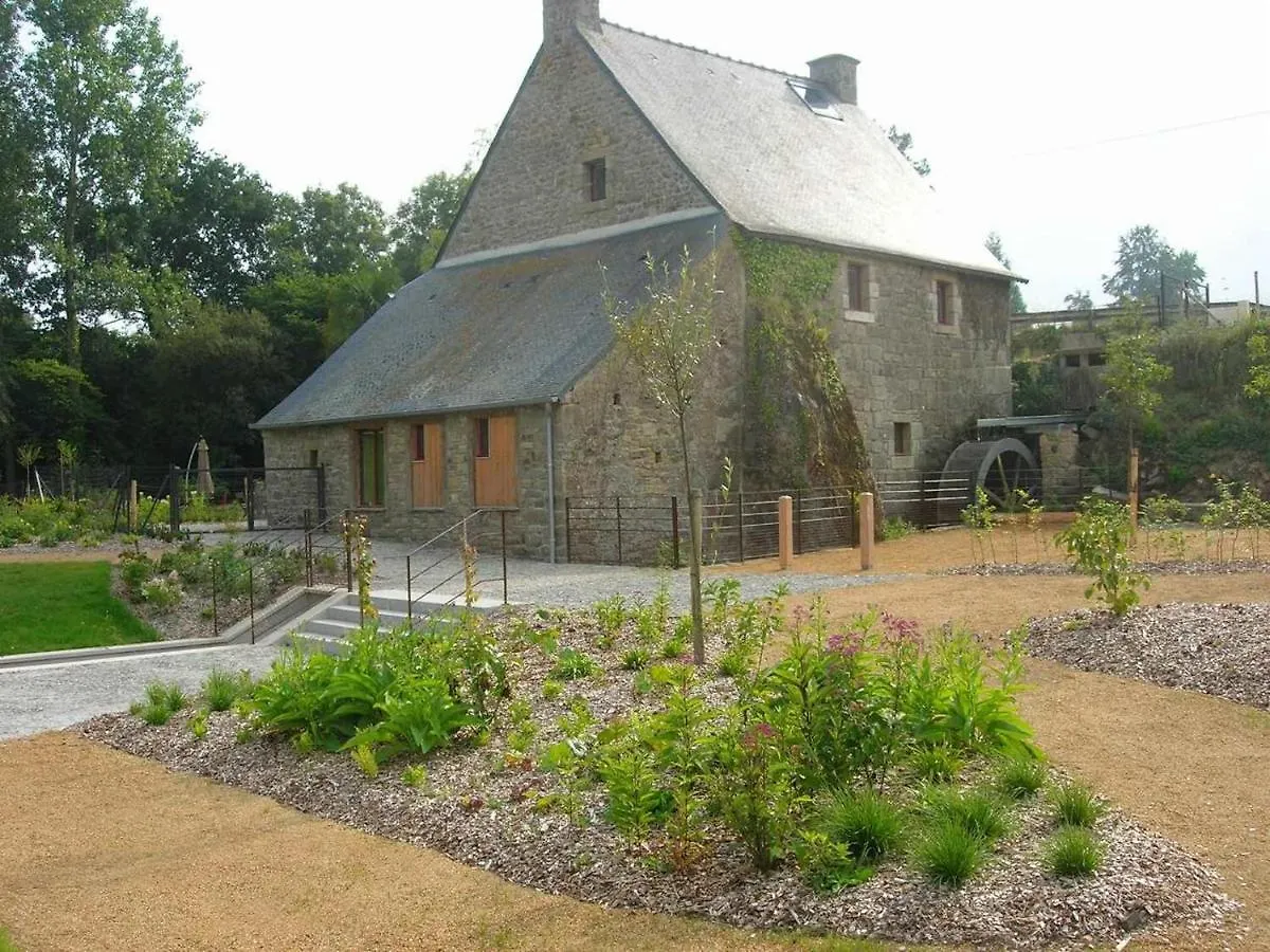 Gite Du Moulin Du Poulloguer Prat 0*,  France